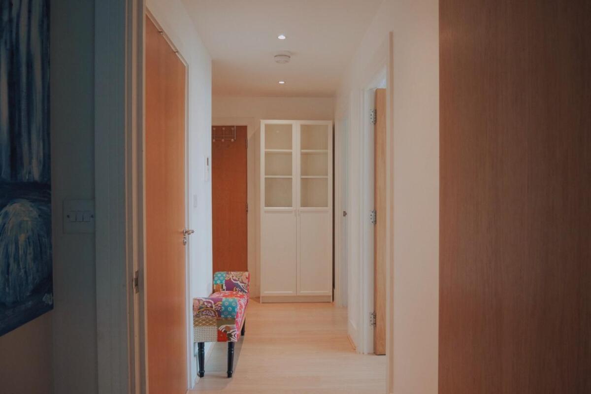 Stunning Two Bedroom * Londra